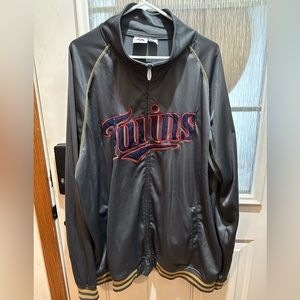 Majestic Minnesota Twins full zip jacket. Size 4XLT